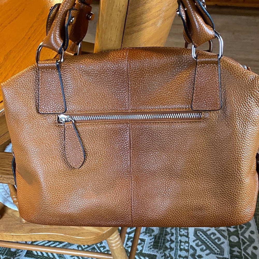 Elegant Brown Leather HeShe Crossbody Handbag - Picture 2 of 16
